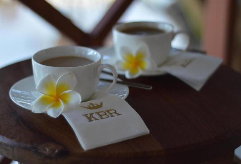 فندق Karibu Beach Resort