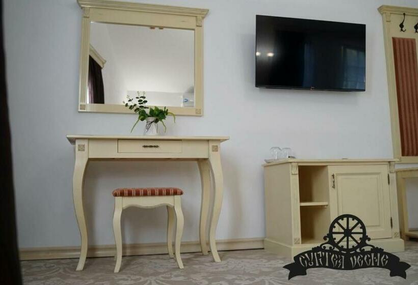 פנסיון Curtea Veche