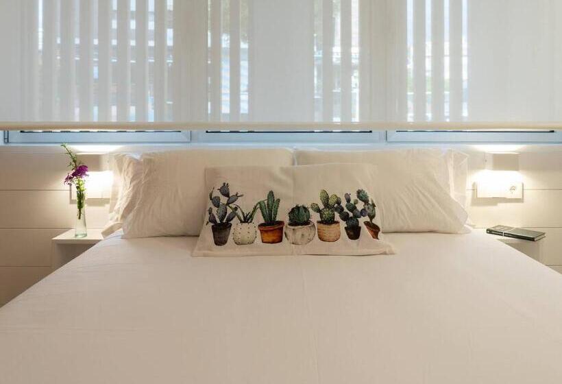 A Meiga Das Areas Playa América!