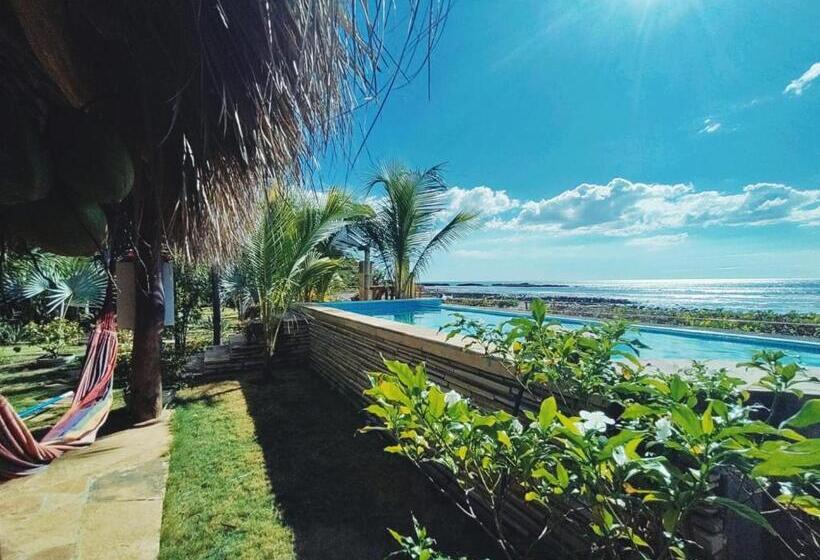 هتل Alive Beach House