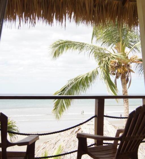 هتل Alive Beach House