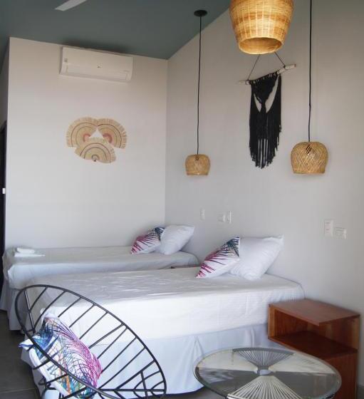 هتل Alive Beach House