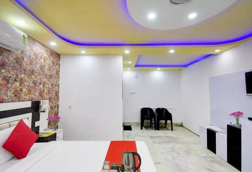 ホテル Flagship The Nest Inn Near Acropolis Mall