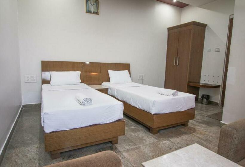 ホテル Illusion Inn