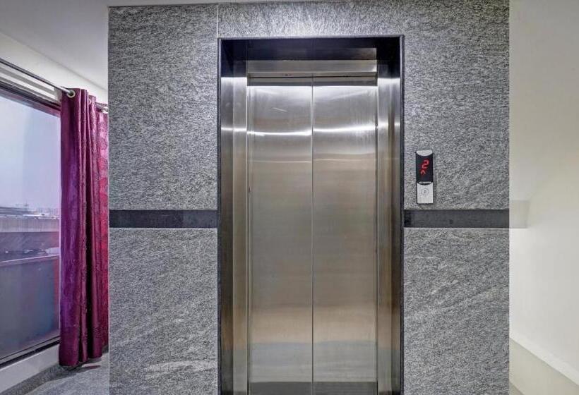 בית מלון כפרי Itsy By Treebo  Phoenix Residency