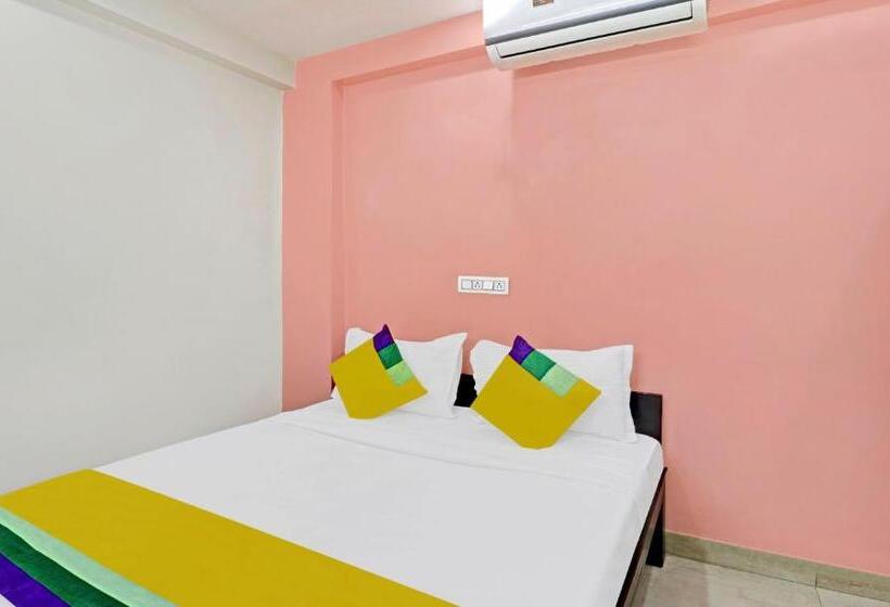 בית מלון כפרי Itsy By Treebo  Phoenix Residency