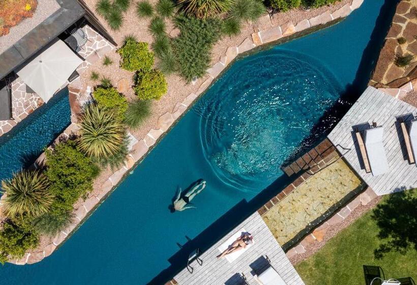 ホテル Manna Resort