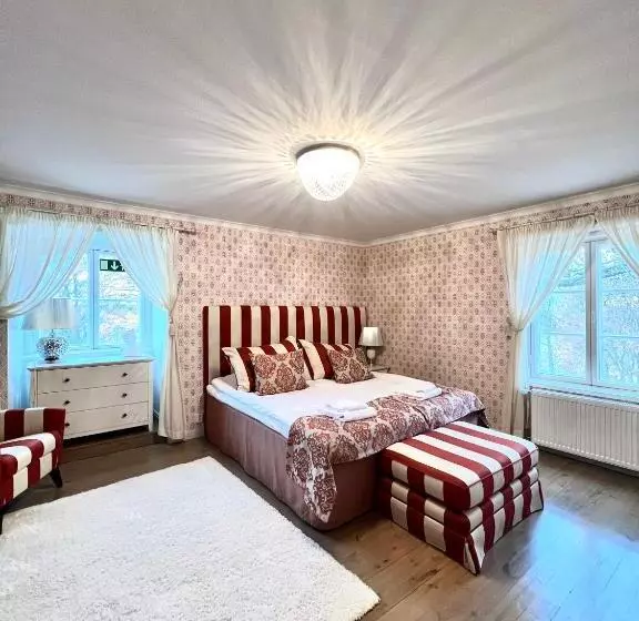 Hotelli Mukkulan Kartano