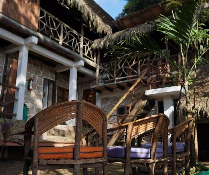 Hotel Nunkai La Punta Hostel