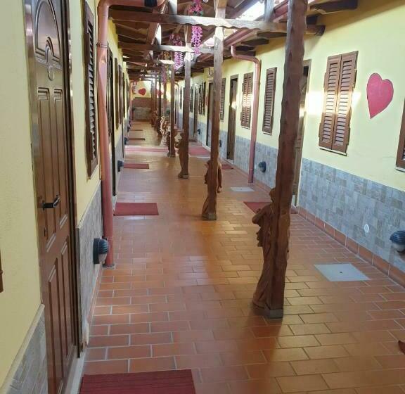 בית מלון כפרי Stranamore