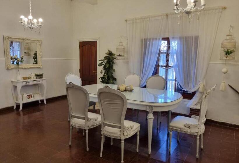 پانسیون White House Hospedaje Con Desayuno