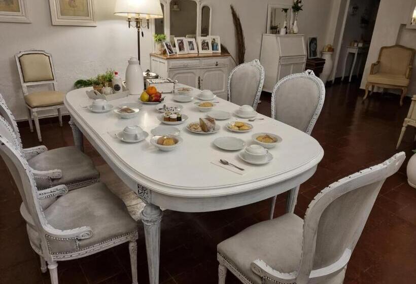 پانسیون White House Hospedaje Con Desayuno