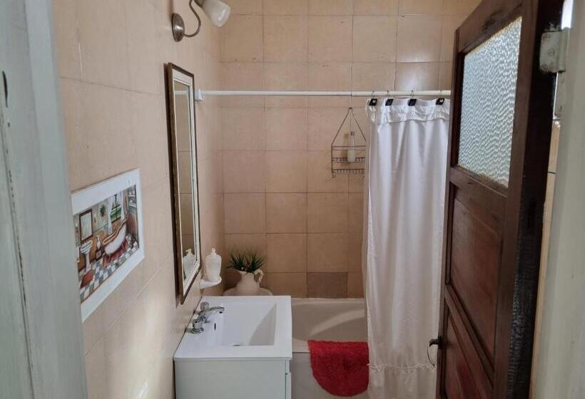 پانسیون White House Hospedaje Con Desayuno