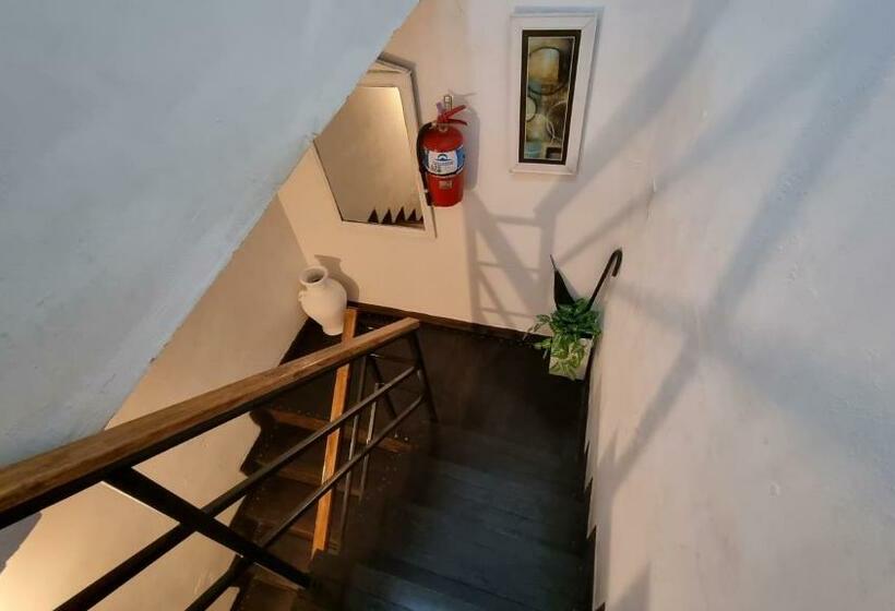 پانسیون White House Hospedaje Con Desayuno