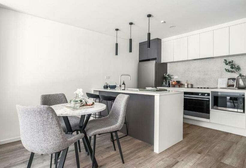 Sunrise Garden Suites