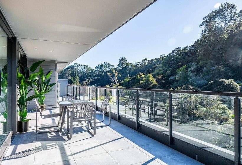 Sunrise Garden Suites