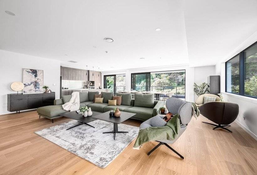 Sunrise Garden Suites