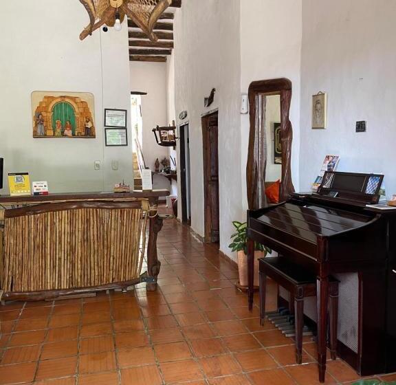 호스텔 Hostería Doña Vivi