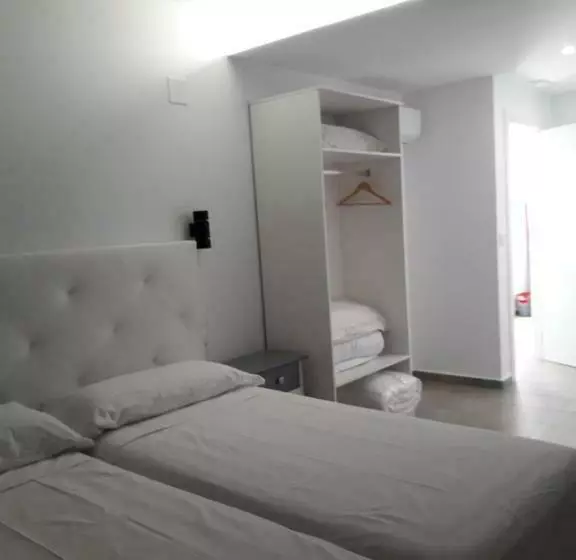 Retkeilymaja Posada Maria Santa Pola