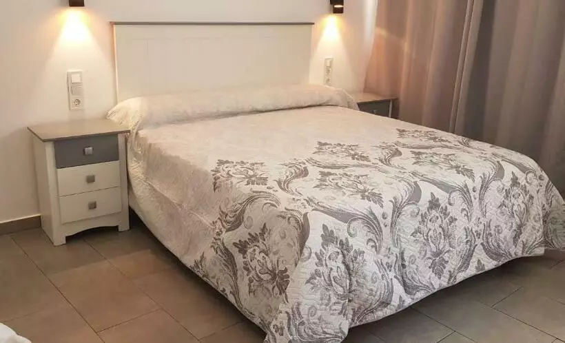 Retkeilymaja Posada Maria Santa Pola