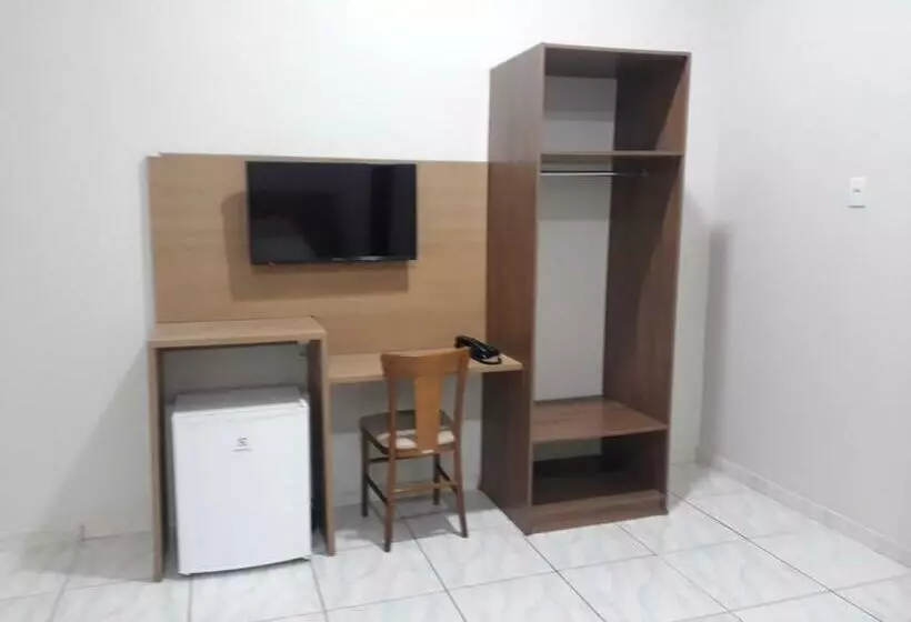 Hotelli Dos Reis
