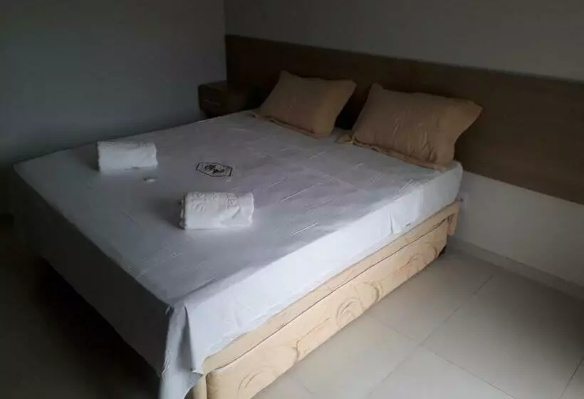 Hotelli Dos Reis