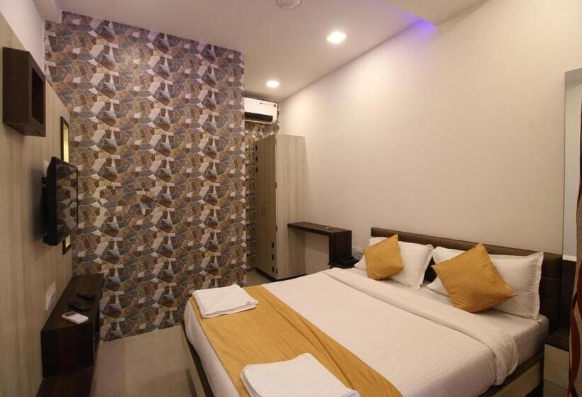 ホテル Golden Residency