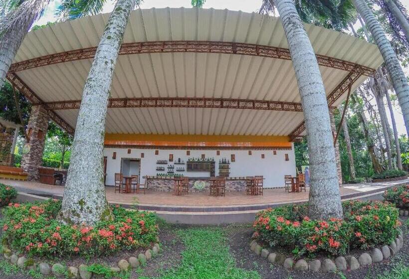 Otel Hacienda Gualanday