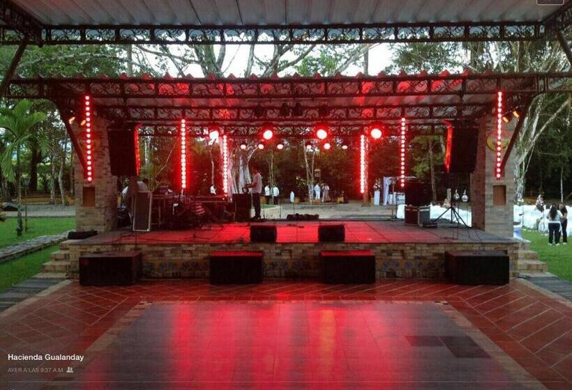 Otel Hacienda Gualanday