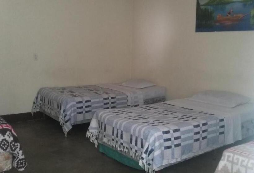 هتل Hospedaje Eli Panajachel