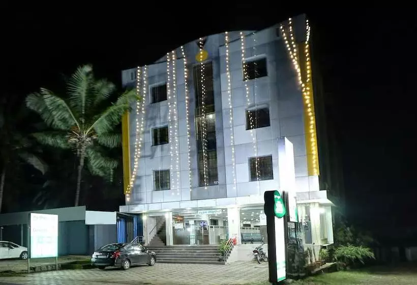 ホテル Treebo Green Land Kushalnagar