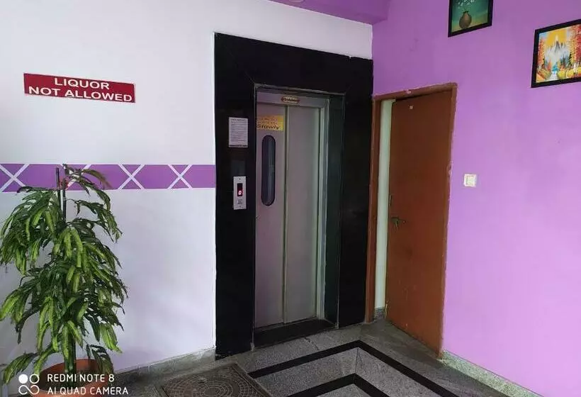 پانسیون Central Mina Residency  Only For Indians