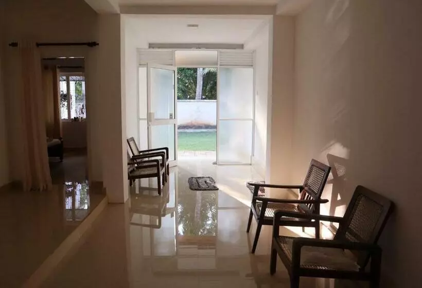 ペンション Sri Nimali Guesthouse