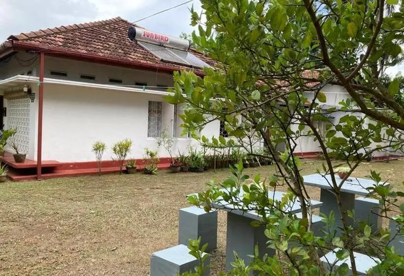 ペンション Sri Nimali Guesthouse