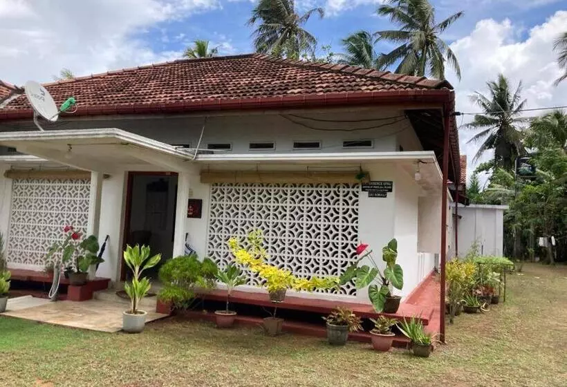 ペンション Sri Nimali Guesthouse
