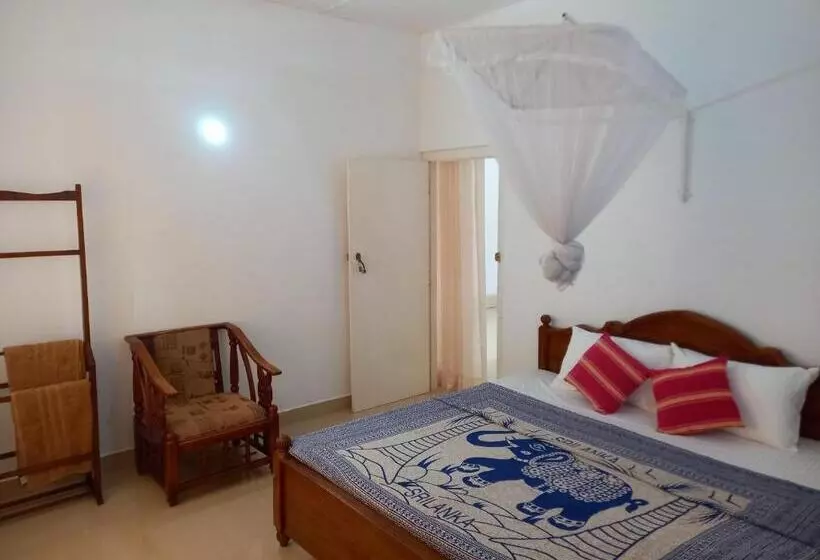 ペンション Sri Nimali Guesthouse