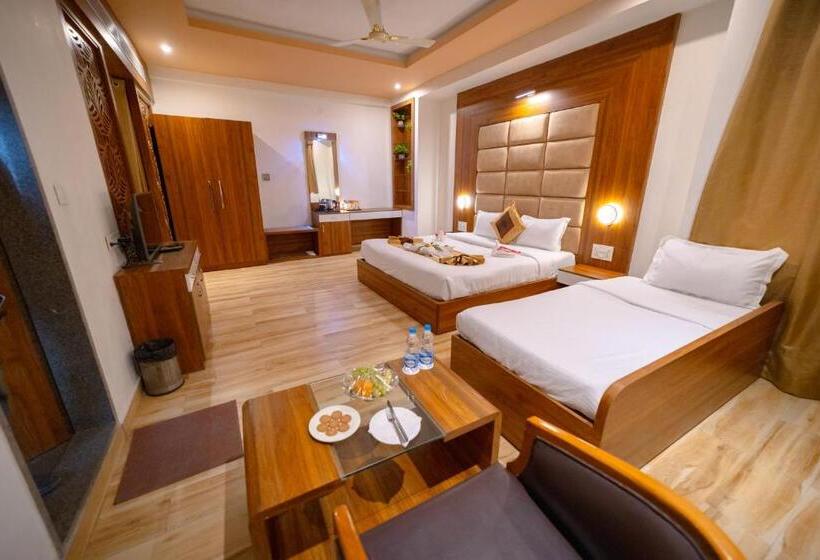 منتجع Gold Nest Rubystone Heritage