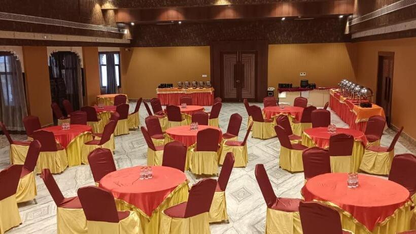 منتجع Gold Nest Rubystone Heritage