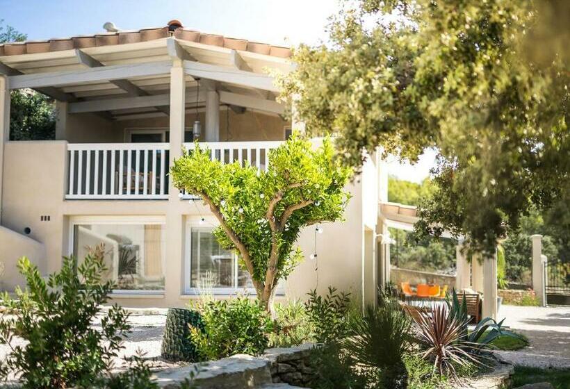 住宿加早餐 La Villa Les Petits Gardons