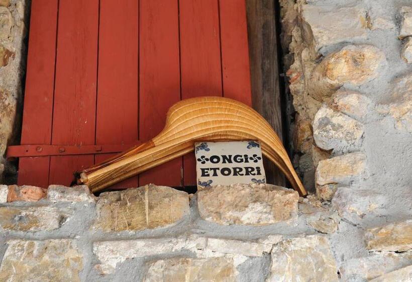 בית מלון כפרי Hôtel Chilhar