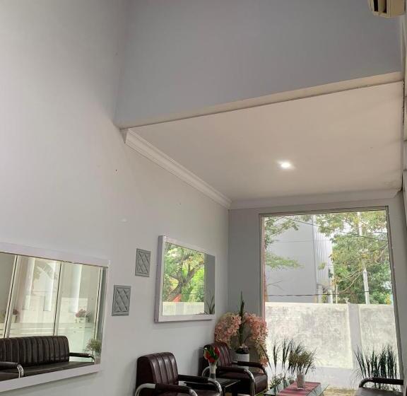 فندق Jambura Inn