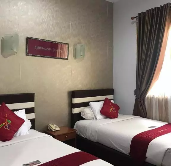 ホテル Jambura Inn