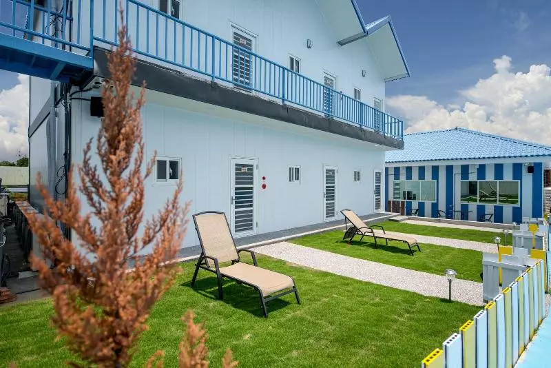 هتل Loju Seaview Homestay