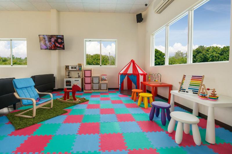 هتل Loju Seaview Homestay