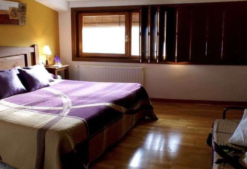 פונדק Rural Valhalla