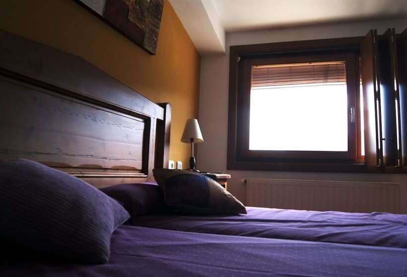 פונדק Rural Valhalla