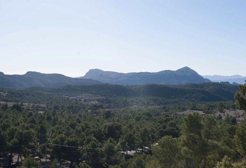 פונדק Rural Valhalla