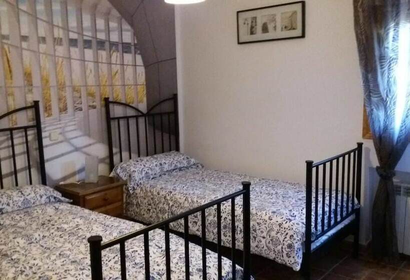 Hostal Rural Valverde