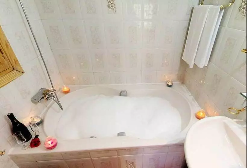 Hostal Rural Valverde