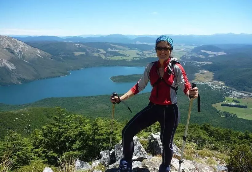 ホテル Alpine Lodge